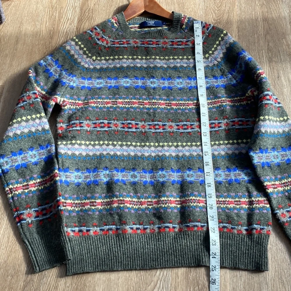 J. Crew 100% lamb wool crewneck sweater. - Picture 5 of 8